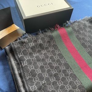 Gucci scarf